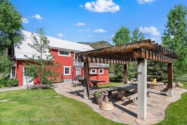 Photo - 172 Katie Park Ln