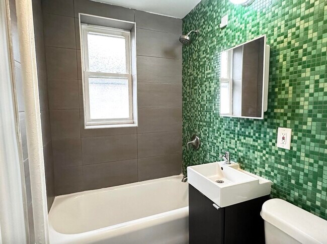 Photo - 160 Vroom St Unidad 27