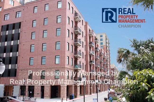 Photo - Luxury Condo in Heart of Wilmington with Water Views Unidad 605