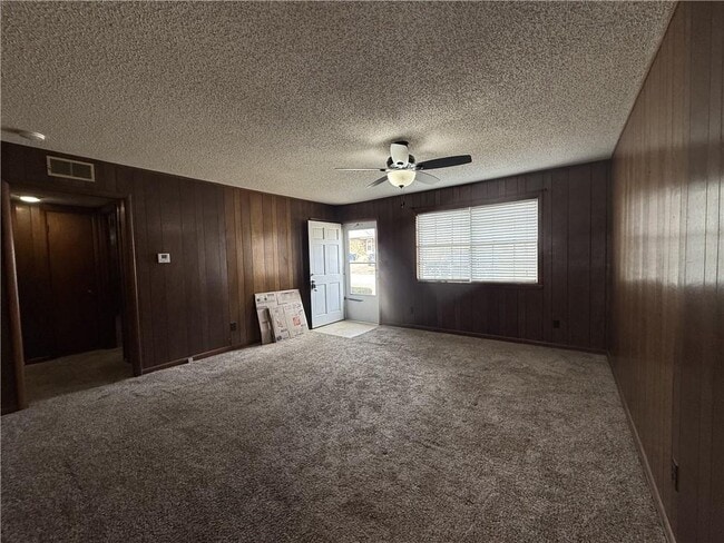 Photo - 104 Connie Ave