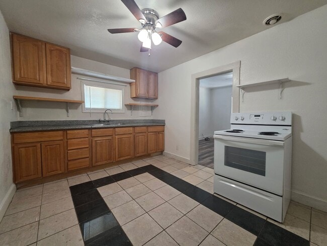 Photo - 2050 Branstetter Ln Unit 5410