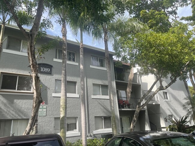 Photo - 1089 Benoist Farms Rd Unidad 207