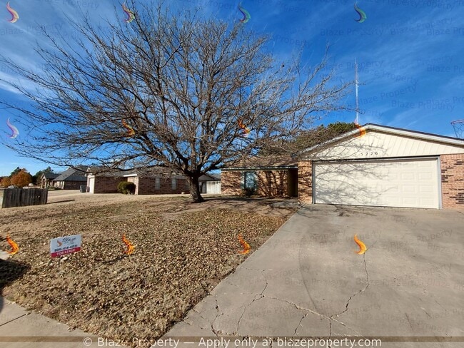 Building Photo - 3 Bed 2 Bath Home with a Garage For Rent