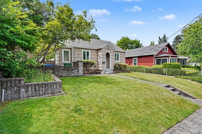 Photo - 2151 Winter St SE