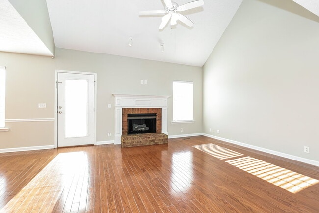 Photo - 2411 Amber Glen Dr