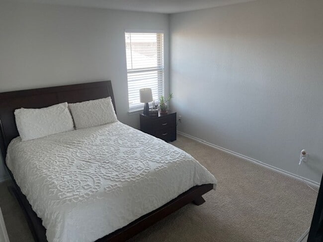 Photo - Charming 3-Bed, 2.5-Bath Home for Lease in...