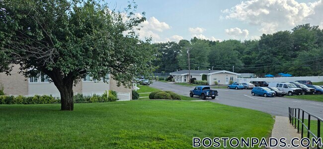 Photo - 10 Westgate Dr Unit 3T