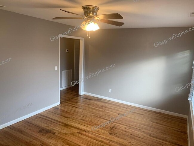 Photo - 215 Marion Dr