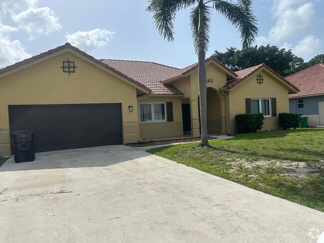 Building Photo - 1821 SW California Blvd Rental