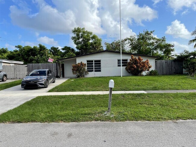 Photo - 5751 SW 38th Ct House