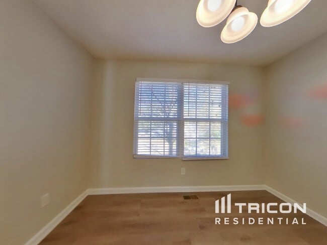 Photo - 7020 Cedar Ct