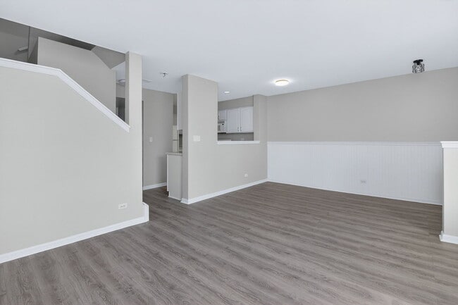 Photo - 644 Lincoln Station Dr