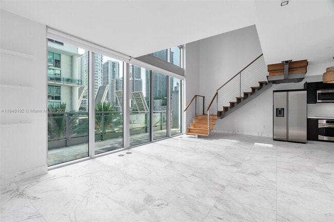 Photo - 90 SW 3rd St