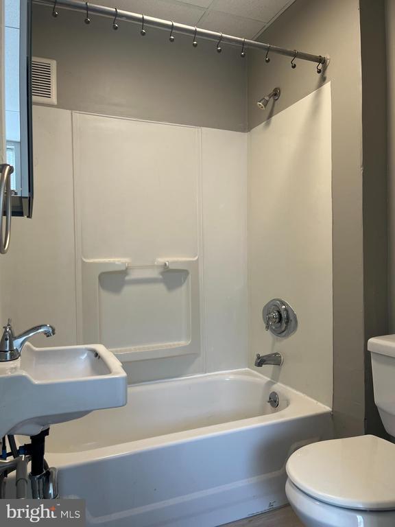 Photo - 2666 Bridge St Unit 1ST FLOOR REAR