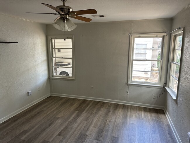 Photo - 1315 Turner St