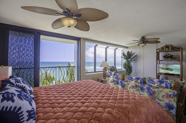 Photo - ss505 - Furnished BEACHFRONT Rental Unidad ss505