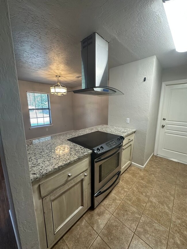 Photo - Total Remodel 3bed, 2bath, 2car in S Norman