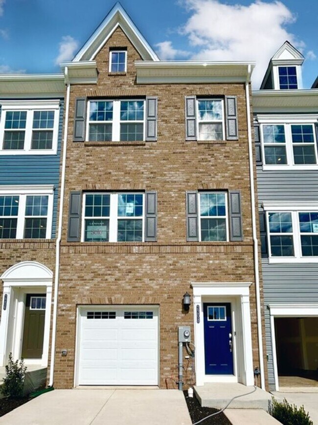 Newly Built Townhome in the Desirable Fred... House Rental in