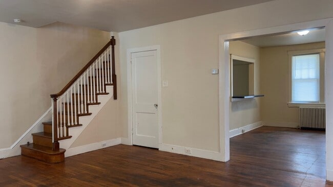 Building Photo - Beautiful 3 Bedroom 1 Bathroom in Lancaste... Rental