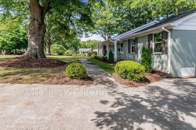Photo - 804 N Weston St