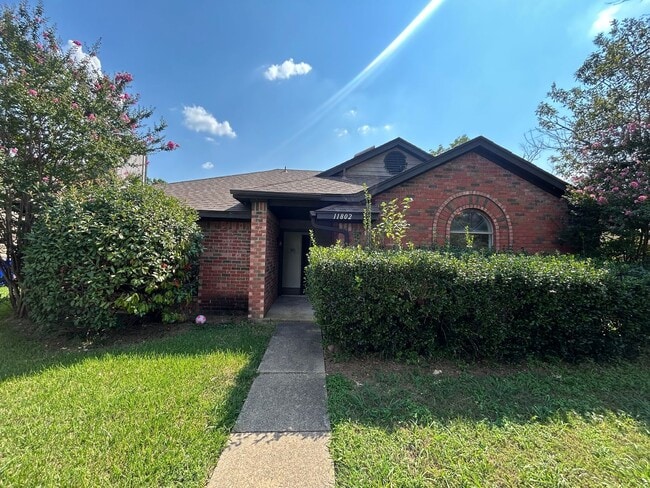 Building Photo - 11802 James Dr Rental