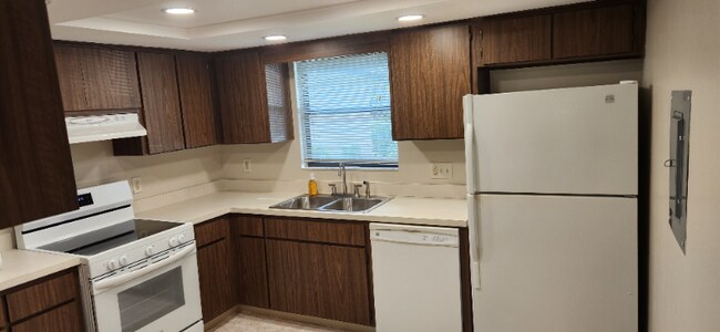 Photo - 1400 Tarpon Woods Blvd Unit H1