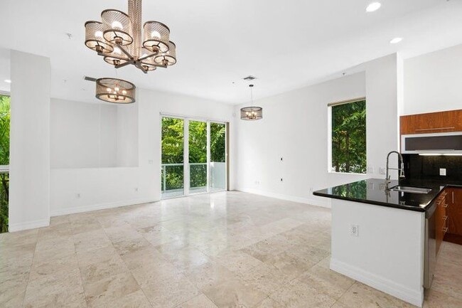 Photo - 775 NE 4th Ave