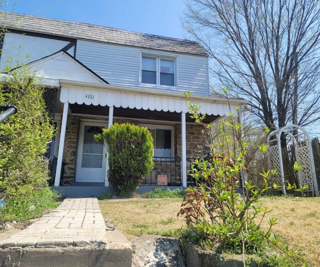 Photo - 4111 8th St Unit 4111 8th Street - 2