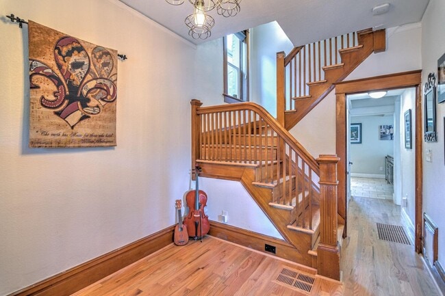 Photo - Fantastic 4 bedroom, 3 bath, 2 car garage!