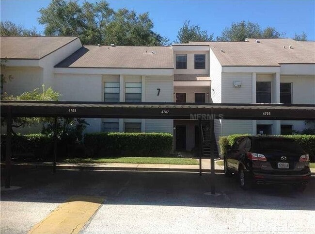 Building Photo - Temple Terrace Condo