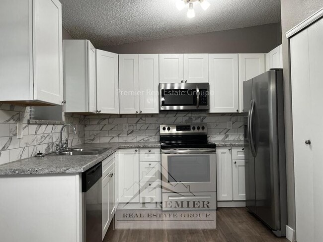 Photo - 3466 Foxridge Dr