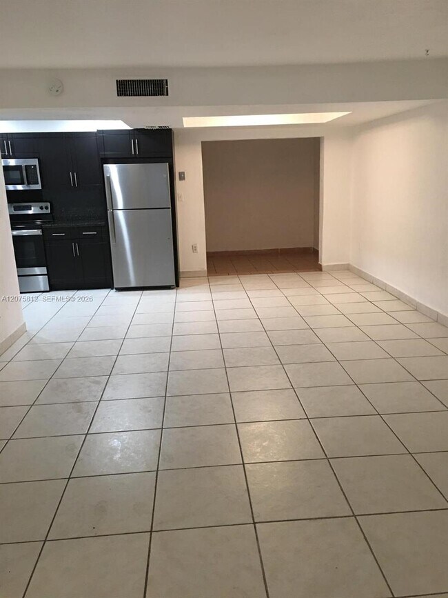 Photo - 669 W 80th St
