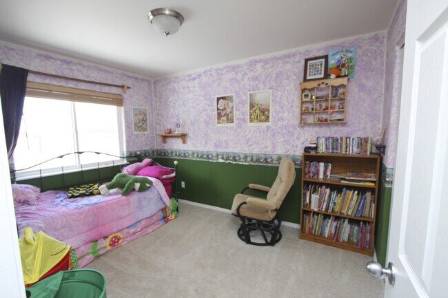 Photo - 4 Bedroom Eagle River Condo