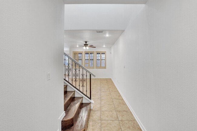 Photo - 9813 Sandhill Dr Unidad 42