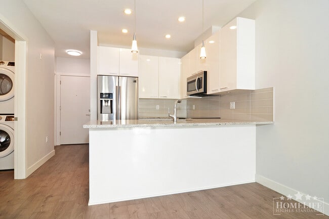 Photo - Top Floor 2 Bed Condo at Brydon Green – Langley Unité 411