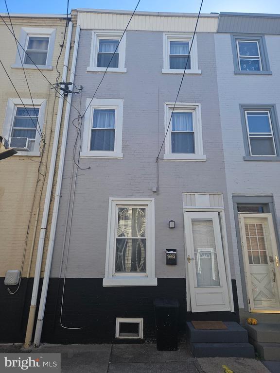 Building Photo - 2665 Webb St Rental