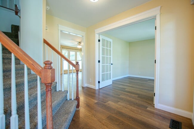 Photo - Pet Friendly Four Bedroom!