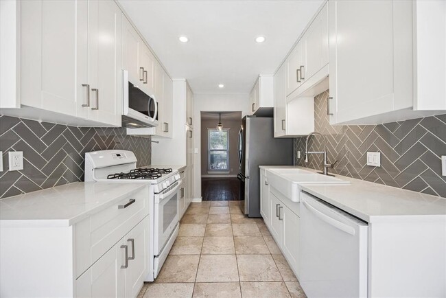 Photo - 9711 Marlborough Dr