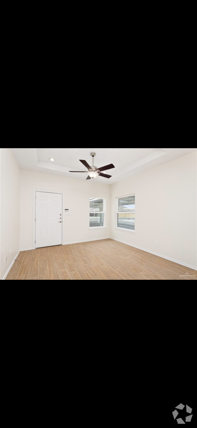Building Photo - 3813 Hawthorne Ave Unit 4 Rental