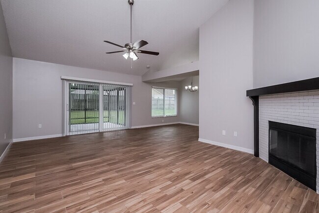 Photo - 1111 Tuxford Dr