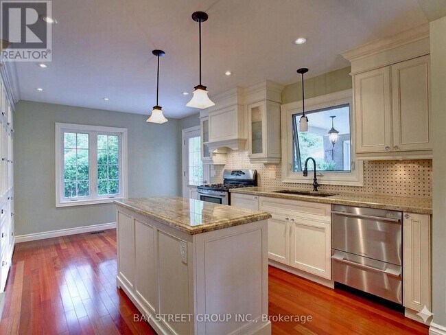 Photo - 2374 Bennington Gate