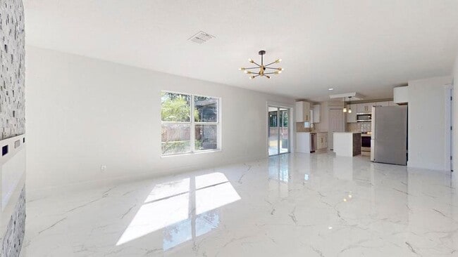 Photo - 2056 SW Grant Ave