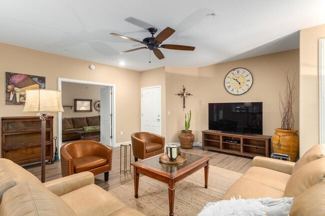 Photo - 2425 W Bronco Butte Trl