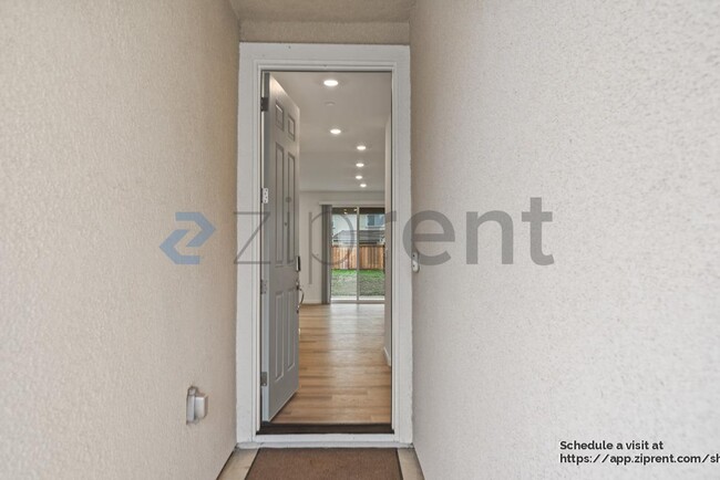 Photo - 1086 Carson River Ct