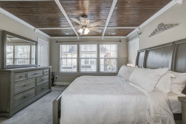 Photo - BEAUTIFUL 4 LEVEL TOWNHOME IN GERMANTOWN. 4 BEDROOM, 4.5 BATHS