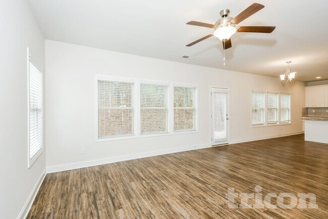 Photo - 64 Monaghan Wy