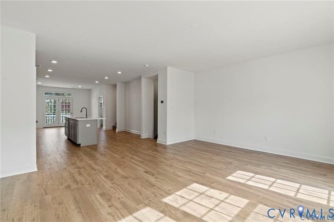 Photo - 13800 Village View Dr