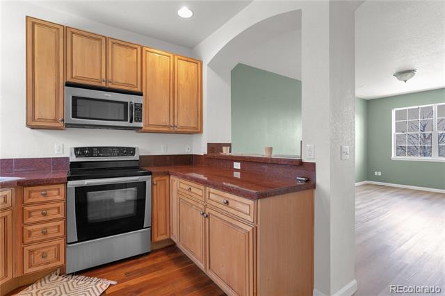 Photo - 775 N Roslyn St