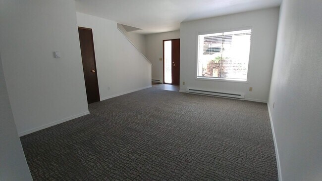 Photo - 600 SW Crestview St Unit 14