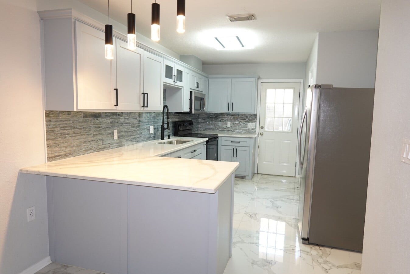 Photo - 2714 Vienna Pl